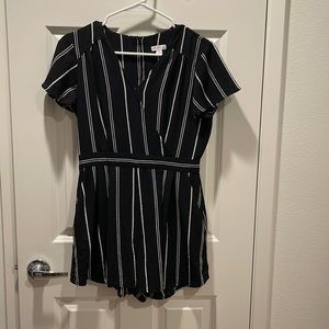 Xhilaration black and white striped romper, Size M